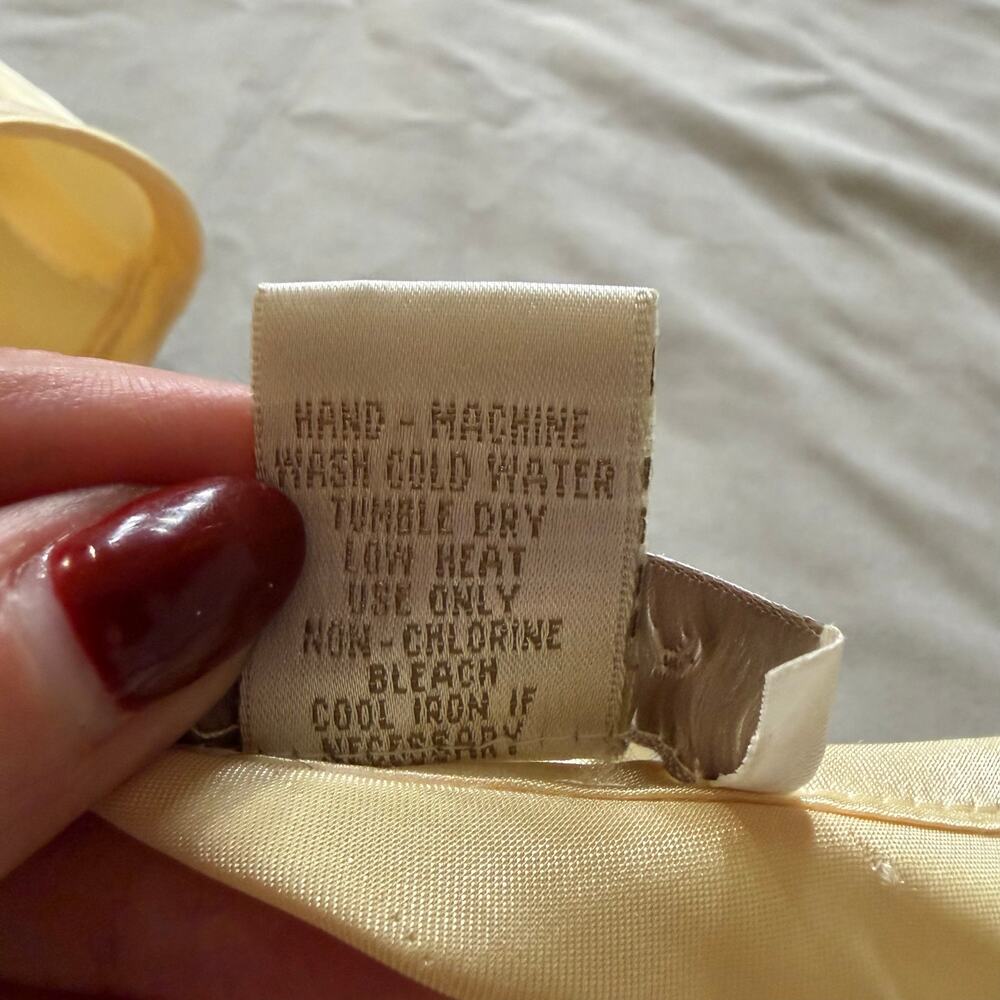 Jones New York Satin Sleep Shirt Nightgown Size Large Cream Yellow Cap Sleeve - Picture 6 of 11